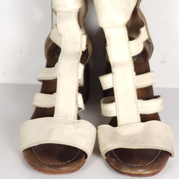 FREEBIRD BY STEVEN Women\'s Raven US7 OffWhite Leather Zip Gladiator Sandals